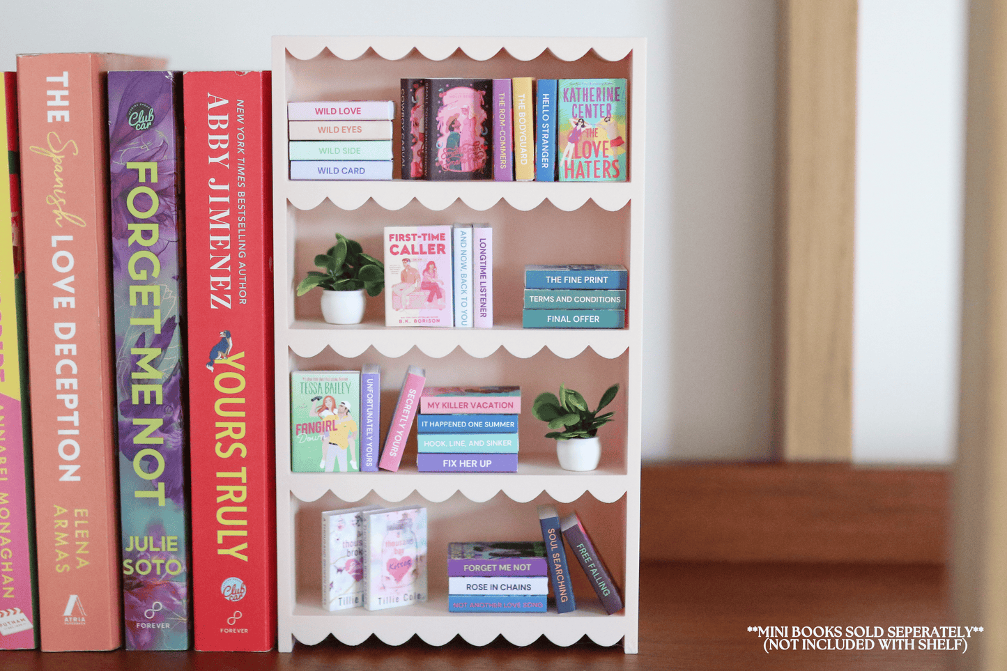 Mini Scalloped Bookshelf