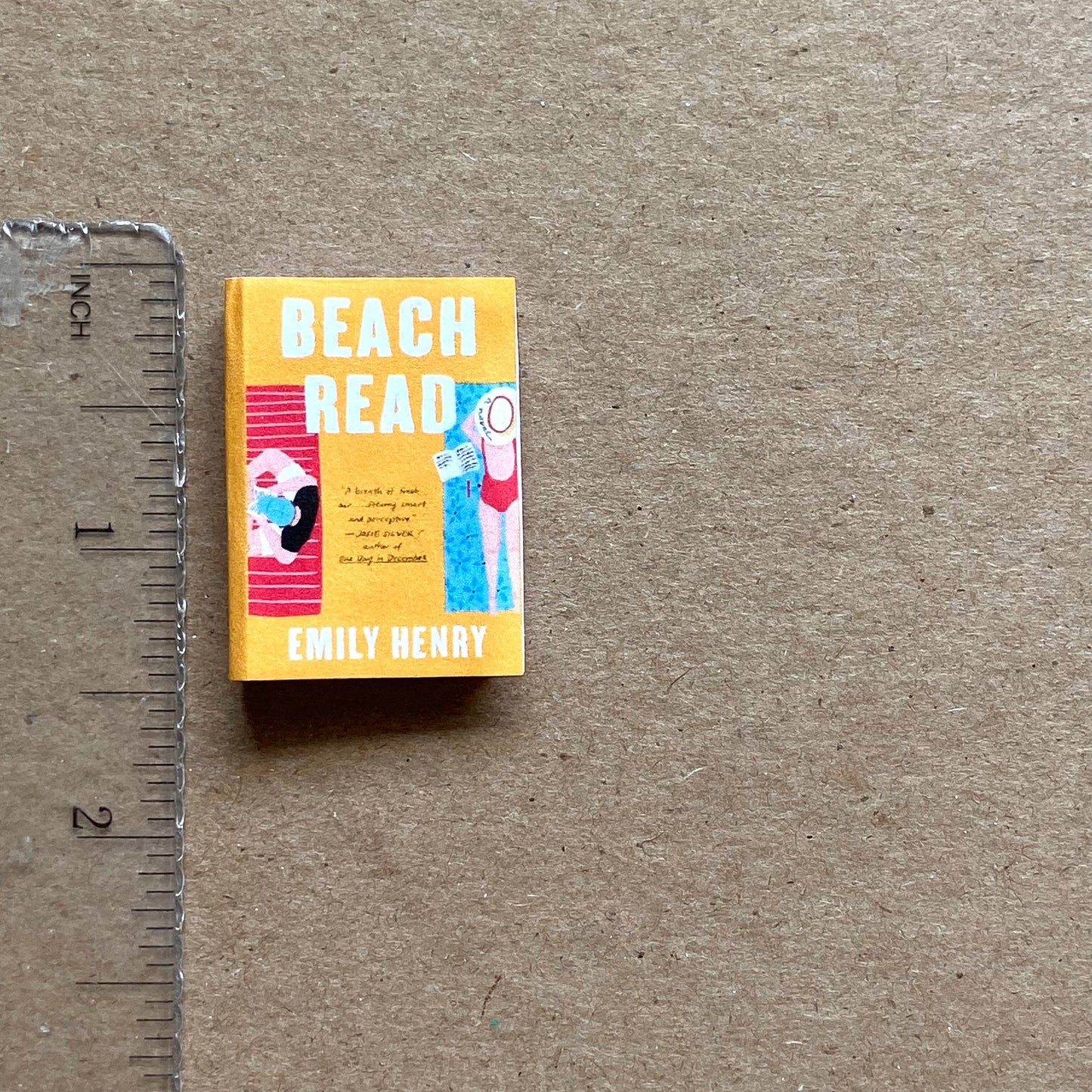 Mini-livres PERSONNALISÉS faits à la main | Français livres de pots TBR miniatures, livres minuscules et personnalisables, maison de poupée