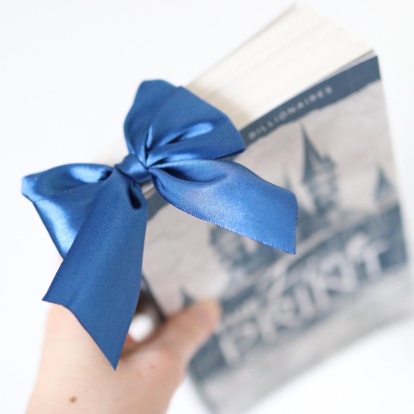 Cute Bow Bookmark | 42 colour options, girly, booktok, reader, bookworm, book lover, book mark, romance. thriller, fantasy fiction, paper