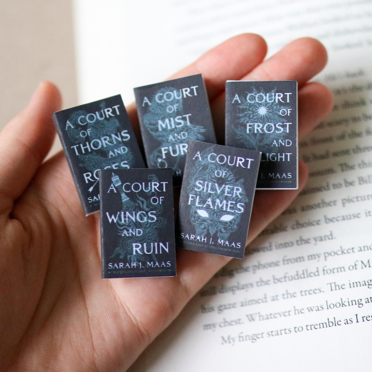 Handmade MINI Special Edition Sarah J Maas Books(set of 5 mini books)fantasy ACOTAR court of thorns and roses series Miniature tiny booktok.