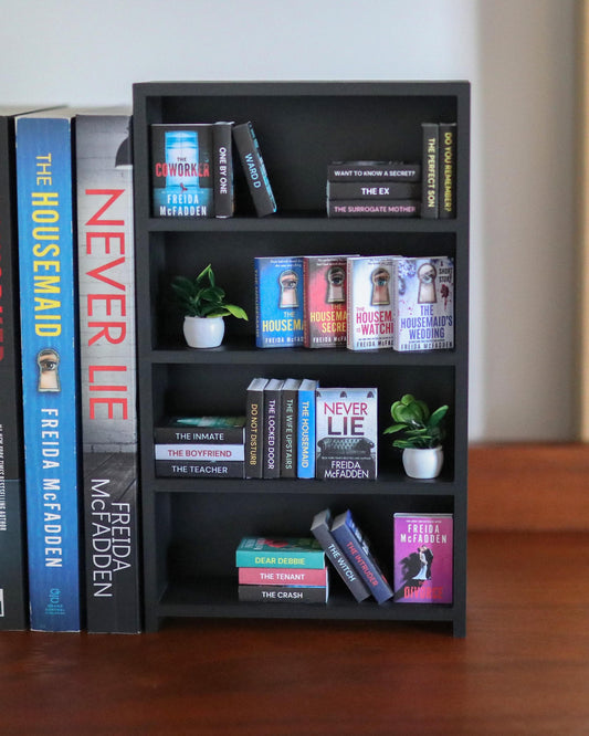 Freida McFadden Mini Bookshelf Bundle