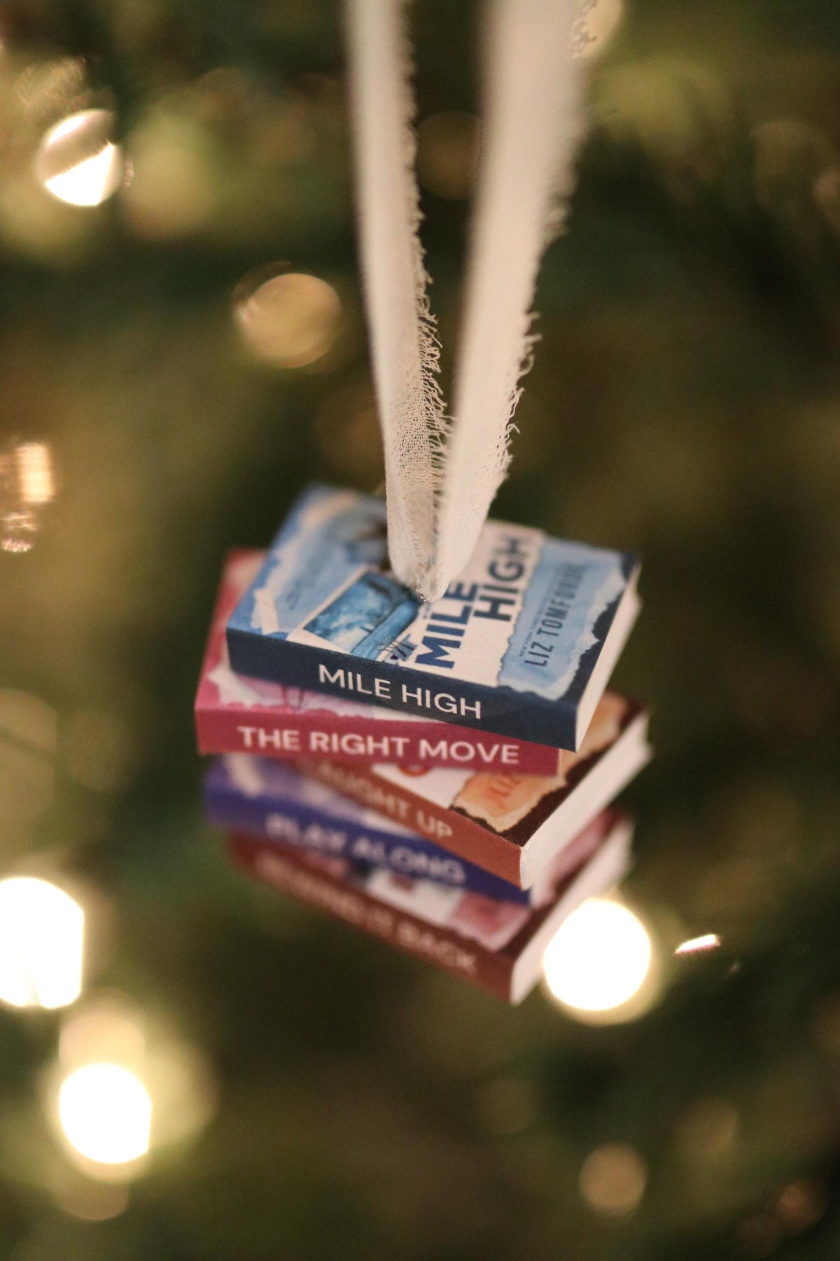 Windy City Mini Book Stack Ornament