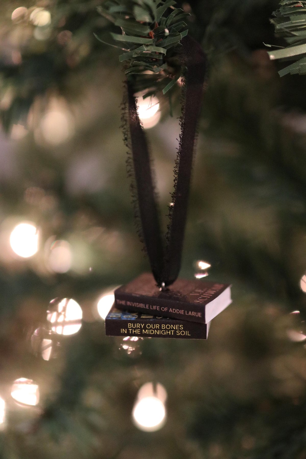 VE Schwab Mini Book Stack Ornament