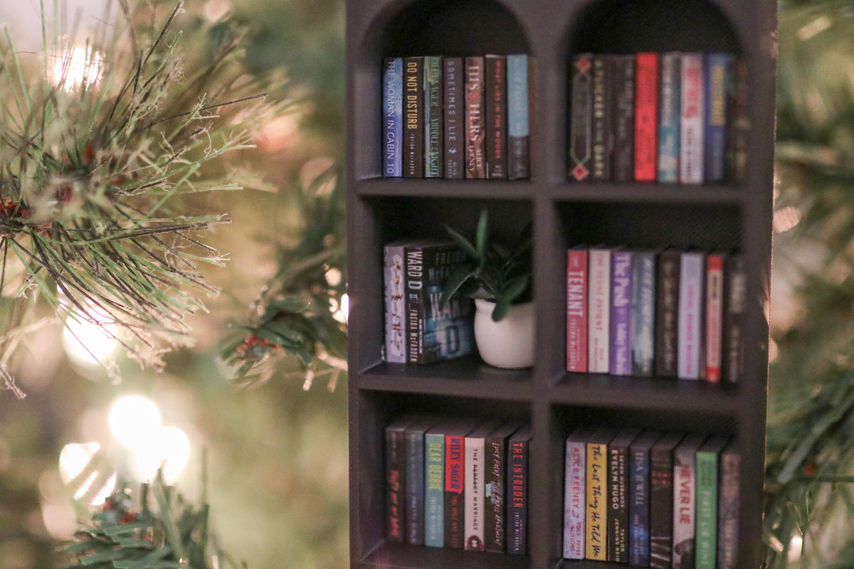 Handmade Thriller Mini Bookshelf Ornament