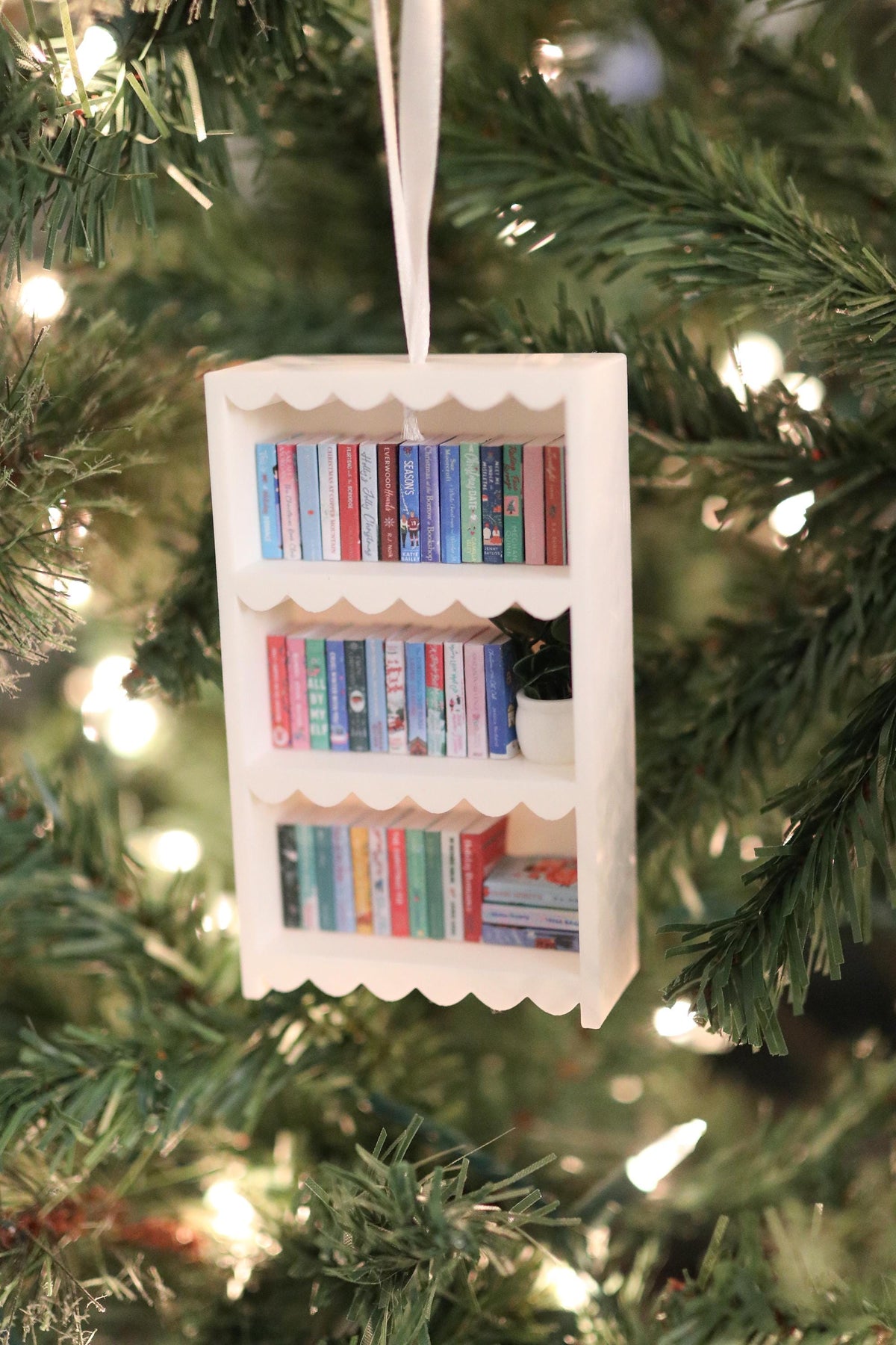 Handmade Christmas Mini Bookshelf Ornament